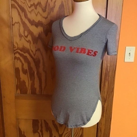 3 for 20 $ bundle Well worn good vibes striped t shirt - Picture 3 of 7
